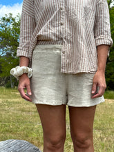 Load image into Gallery viewer, The ‘only’ linen short