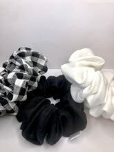 Load image into Gallery viewer, XL Over sized Linen scrunchies